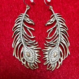 Go Boho !! Feather like earrings from Free People